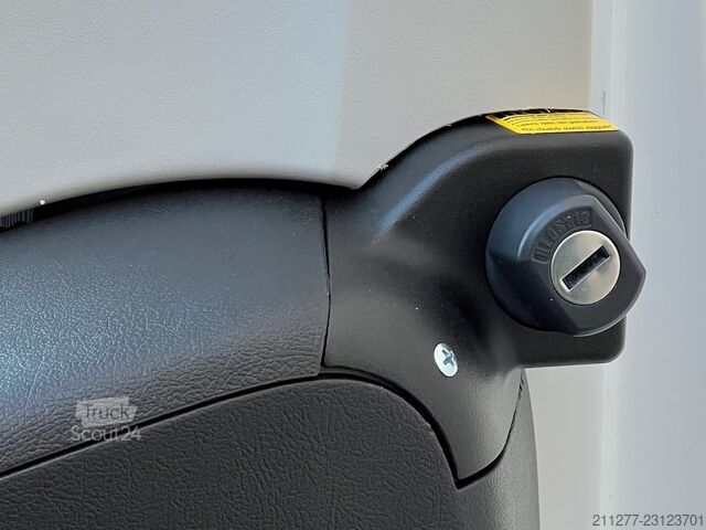 Polintegriran avtodom Weinsberg 600 MEG [PEPPER] CLESANA, Auto, Klima,