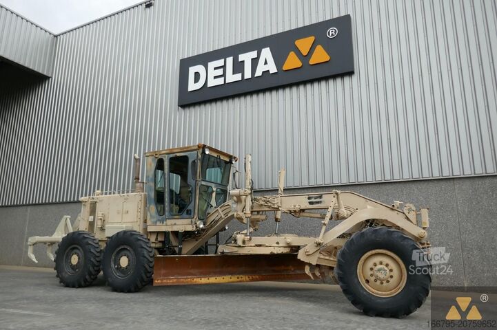 Niveladora Caterpillar 130G Ex-army