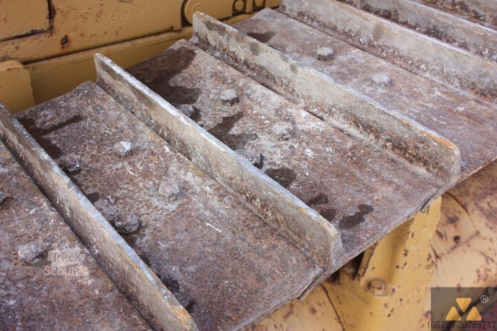 Warstwa rury Caterpillar D6E Pipe carrier