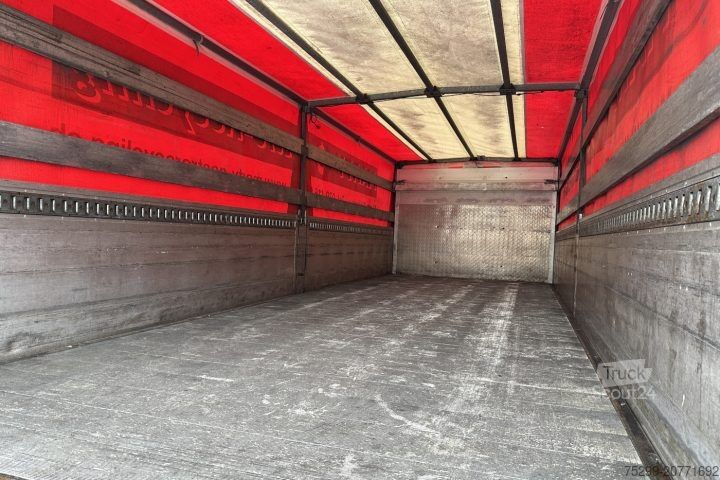 Camión plataforma con toldo Volvo FLL-280 4x2R Plane / HB / Swiss-Vehicle