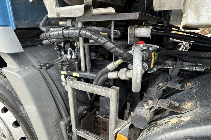 Camión volquete trilateral Mercedes-Benz Actros 3244 8x4 SWS Meiller / Swiss-Vehicle