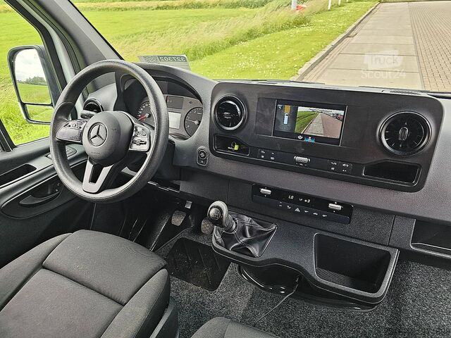 Transporte de passageiros MERCEDES-BENZ SPRINTER 311 L2H1 9-Pers TOURER!