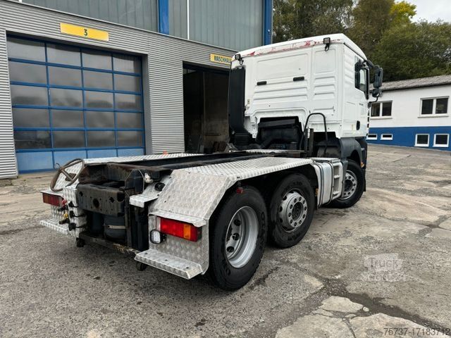 LKW-Fahrgestell MAN 26.480 6x2