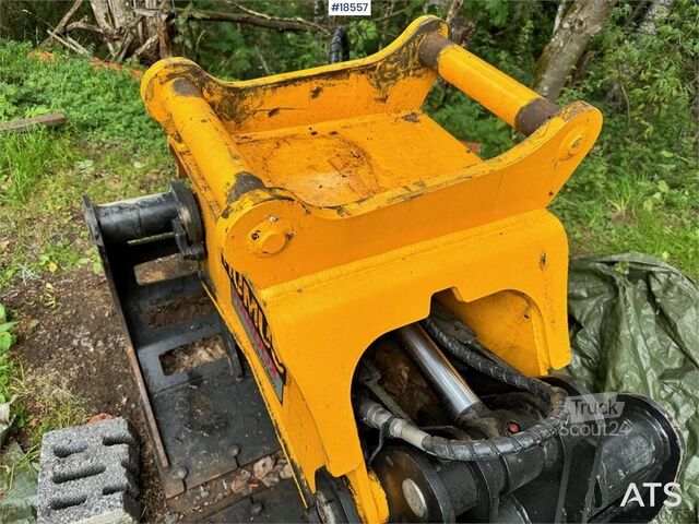 Humus SO450 so závesom S60. Humus SO450 m/ S60 feste.