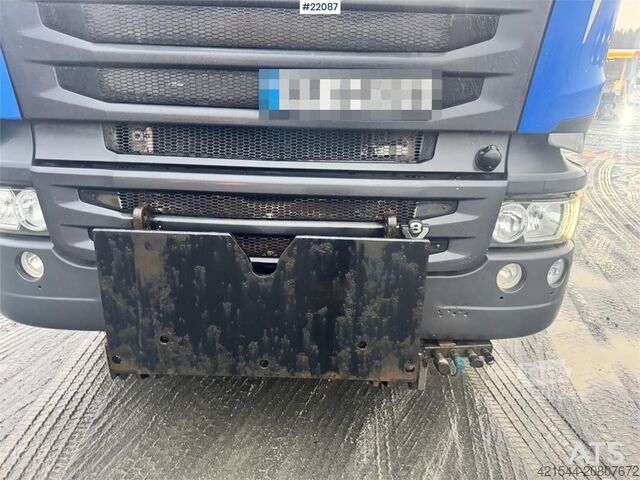 Sklápač Scania R560 6x4 tipper truck, snow plough equipped, with