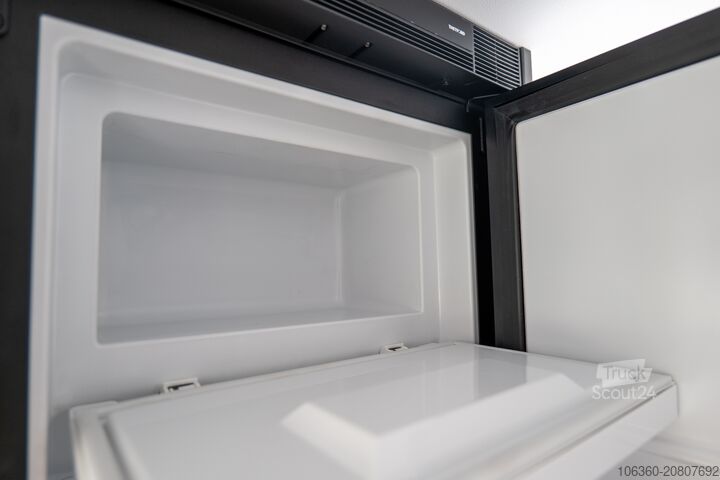 ADRIA TWIN 640 SGX POPTOP - 60Y