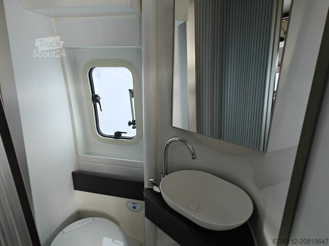 Adria TWIN 640SGX 180 KM AVTOMAT MARKIZA DVIŽNA POSTELJA Adria TWIN 640SGX