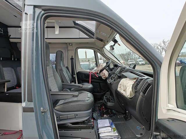 Adria TWIN 640SGX 180 KM AVTOMAT MARKIZA DVIŽNA POSTELJA Adria TWIN 640SGX