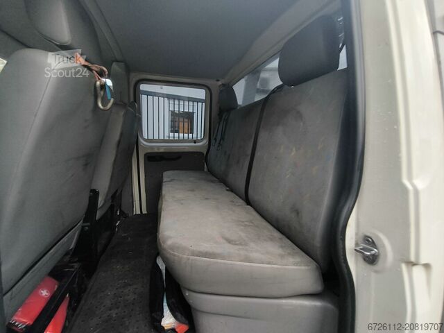 Volkswagen T5 çekici kasalı çift kabinli Volkswagen T5