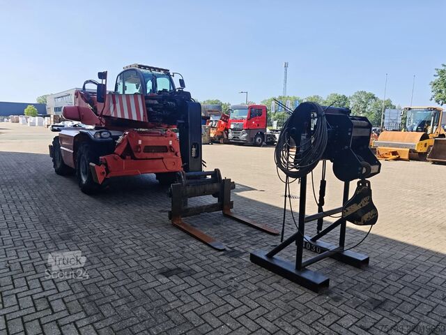 Rotační teleskopický manipulátor Manitou MRT 2150+ Radio Remote Forks + Winch!