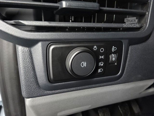Ploščati dostavnik FORD Custom 300 L1H1 Trend LED Kamera NEUES MODEL
