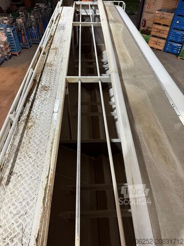 Saugfahrzeug Volvo FH 460 8X4 SILO KOMPRESSOR / BDF / PRITSCHE PLA...