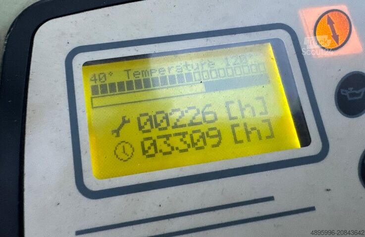 Dört yollu forklift Combilift Hubtex DQ45/Only 3309 h/ Reach forks