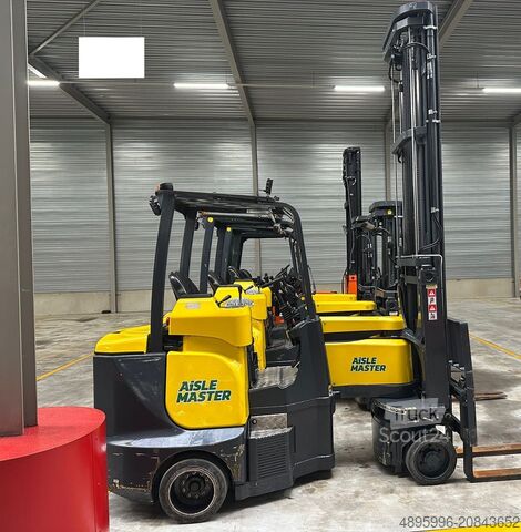 Dar koridorlu forklift Aisle Master 20WHE/ Perfect / Only 6256 hours