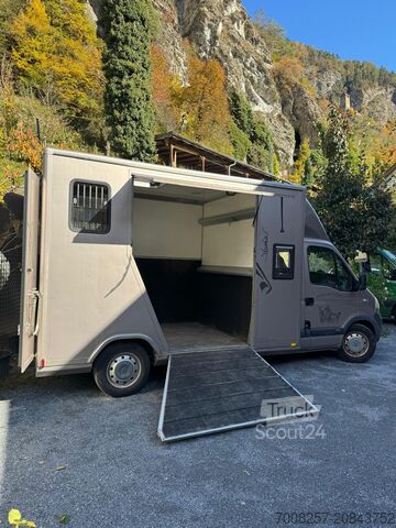 Paardentransporter Opel Movano Böckmann