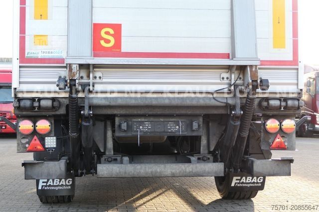 Reefer trailer Fabag AH 18 Kühlkoffer Carrier Vector LBW