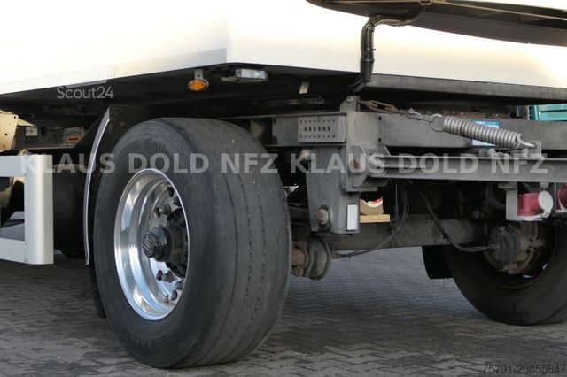 Reefer trailer  Fabag AH 18 Kühlkoffer Carrier Vector LBW