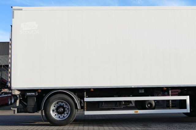 Reefer trailer  Fabag AH 18 Kühlkoffer Carrier Vector LBW
