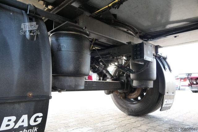 Reefer trailer  Fabag AH 18 Kühlkoffer Carrier Vector LBW