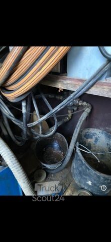 Vacuum tank truck DEUTZ Deutz Diesel Motor.