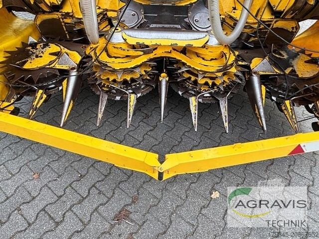 Feldhäcksler New Holland FR 9060