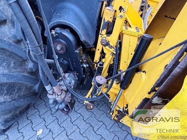 Feldhäcksler New Holland FR 9060