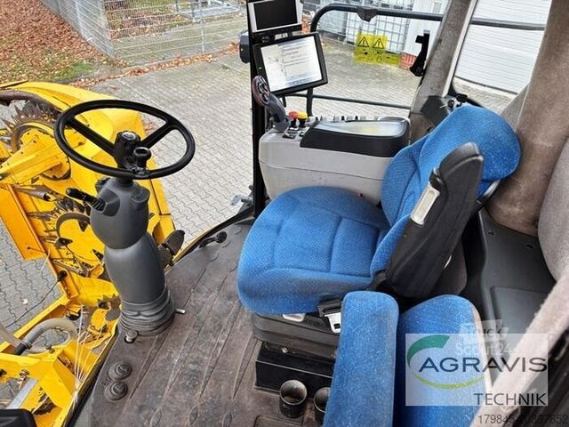 Feldhäcksler New Holland FR 9060