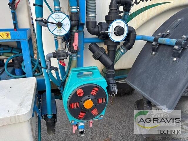 Pulvérisateur de pesticides Inuma IAS 3024