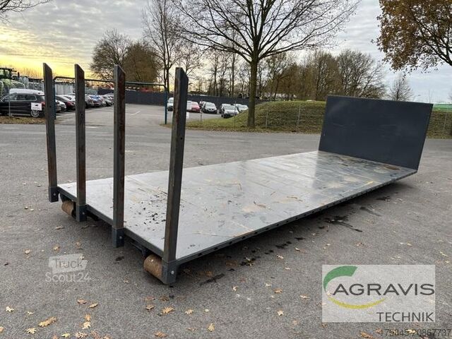 Véhicule forestier ABROLLCONTAINER