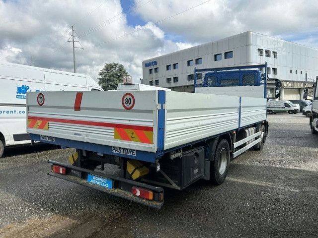 Camión de plataforma IVECO ML160E28/P