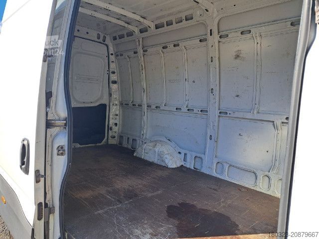Furgone IVECO 35S16 V