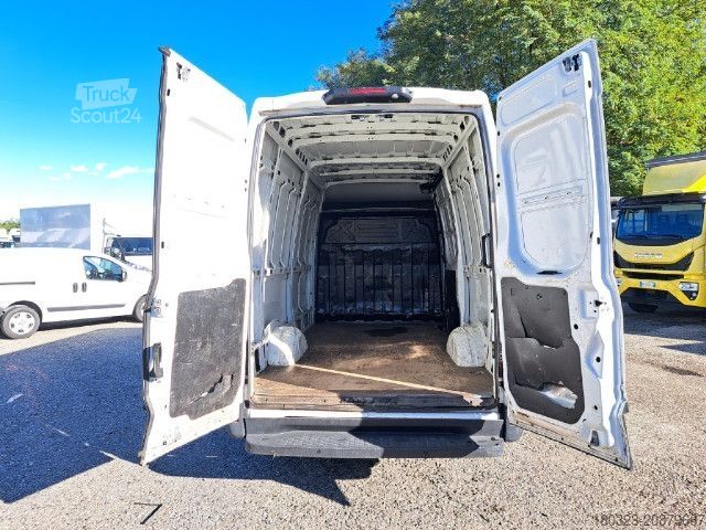 Furgone IVECO 35S16 V