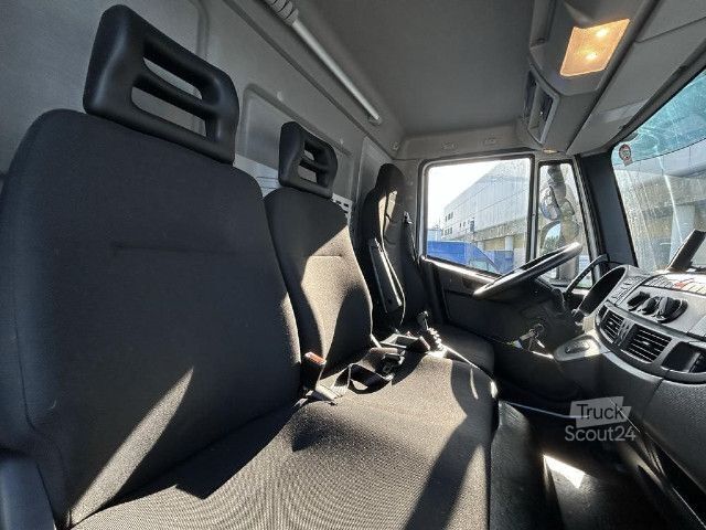 Camión caja IVECO ML120E25/P