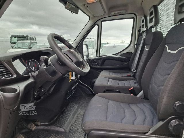 Camión de plataforma IVECO 35C14