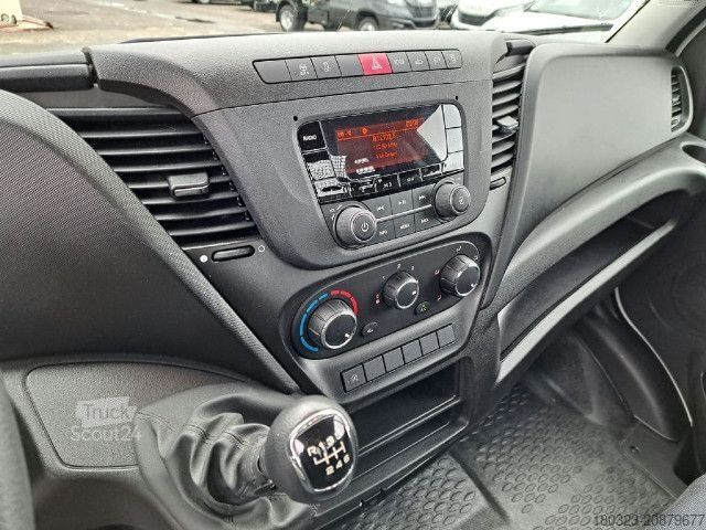 Camión de plataforma IVECO 35C14