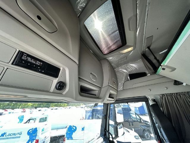 Tracteur routier standard IVECO AS440S51T/P