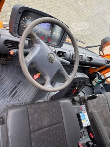 Chasis de camión UNIMOG Unimog U300