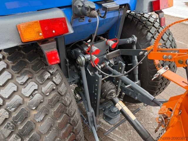 Anden ISEKI 4330 mit Winterpaket komplett überarbeitet