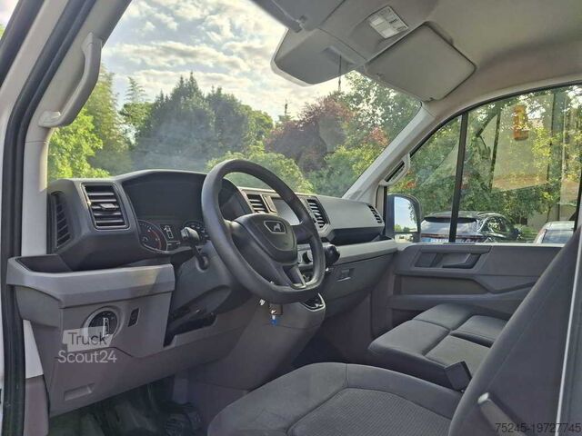 фургон с брезент MAN TGE 3.180