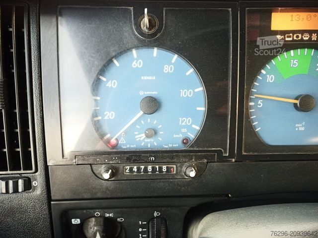 Transporter mit Kipper MERCEDES-BENZ 815 Atego Dreiseitenkipper Atlas 60.1 Kran Greif