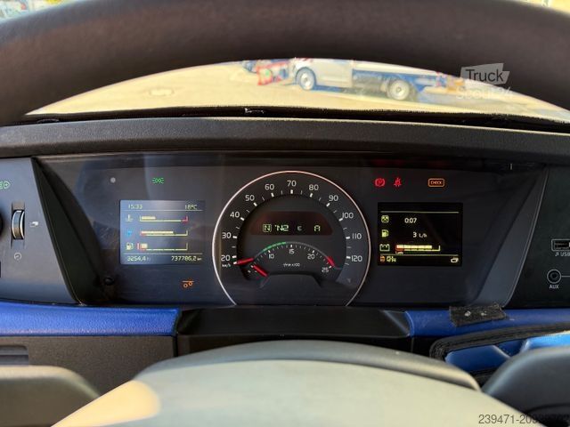 Vakuuminė cisterna sunkvežimis VOLVO FH 420 8x2 Silo Spitzer 2Kammer