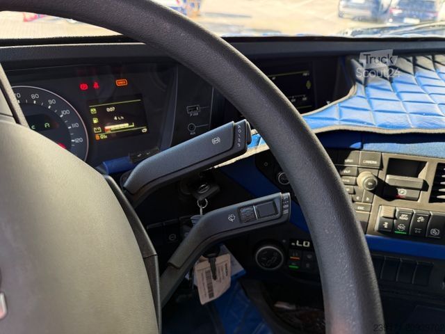 Vakuuminė cisterna sunkvežimis VOLVO FH 420 8x2 Silo Spitzer 2Kammer