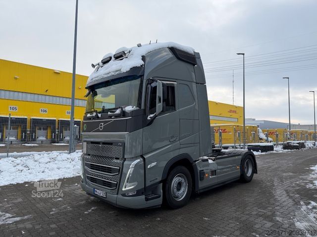 Standartinis vilkikas VOLVO FH500 XL 2x Tank Vollspoiler ACC 1.Hand