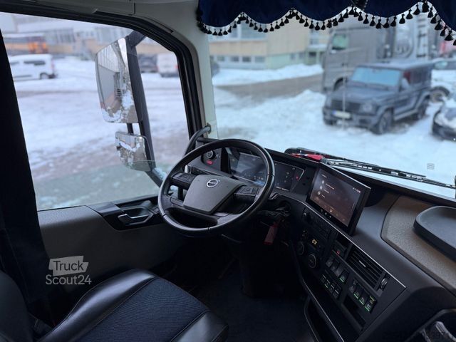 Standartinis vilkikas VOLVO FH500 XL 2x Tank Vollspoiler ACC 1.Hand