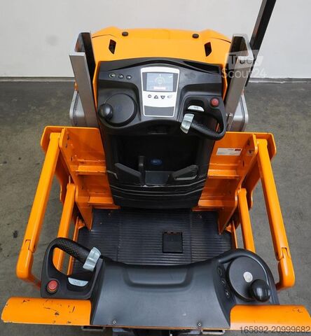 Préparateur de commandes à grande hauteur Still EK-X980