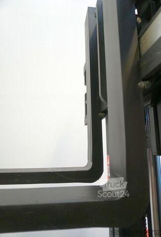 Vierwegvorkheftruck Combilift CBE3000