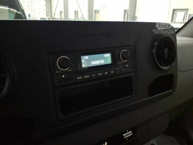 Bestelwagen met verhoogd dak Mercedes-Benz eSprinter 312 Kasten FWD,Klima,Post Tür