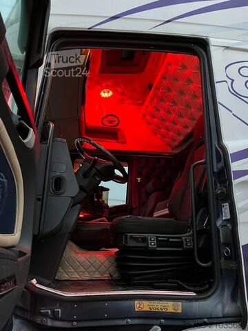 Valise Scania R520 V8 Topline 6x2*4 - Loadlift - Retarder - S...