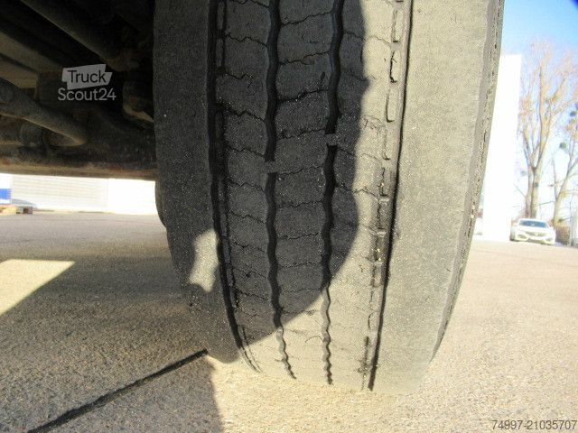 Camion benne MAN 26.440 / 6 x 4 / Jonsered 1100 / Greifer