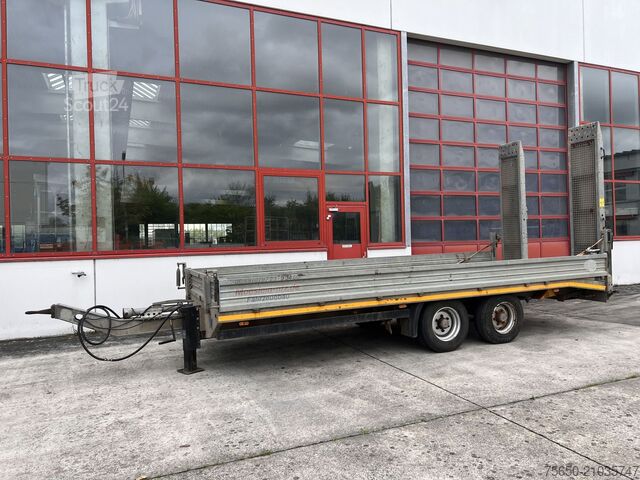 Remorque porte-engins surbaissée Möslein TTS 13 Schwebheim  13 t Tandemtieflader